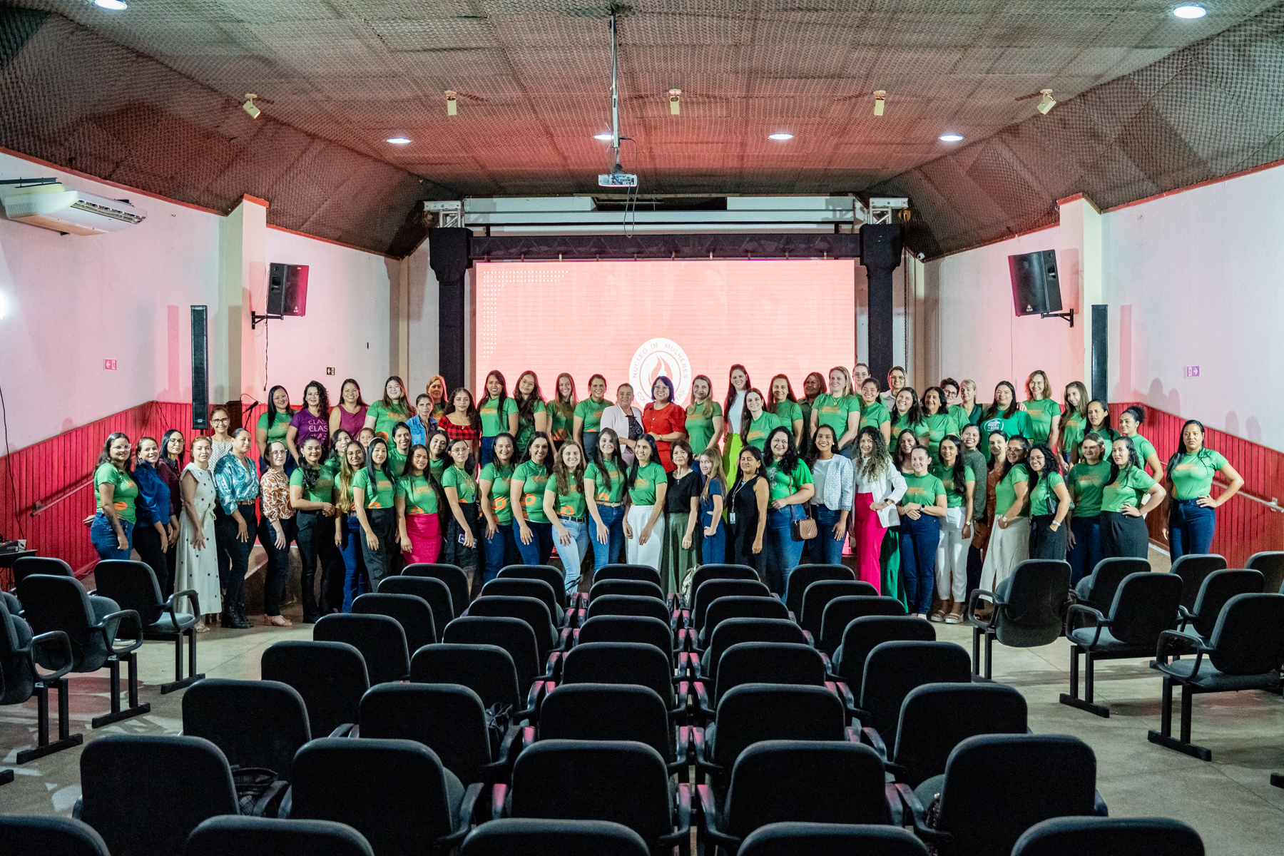COMITÊ DE MULHERES ELAS PELO COOP luta pela igualdade de gênero