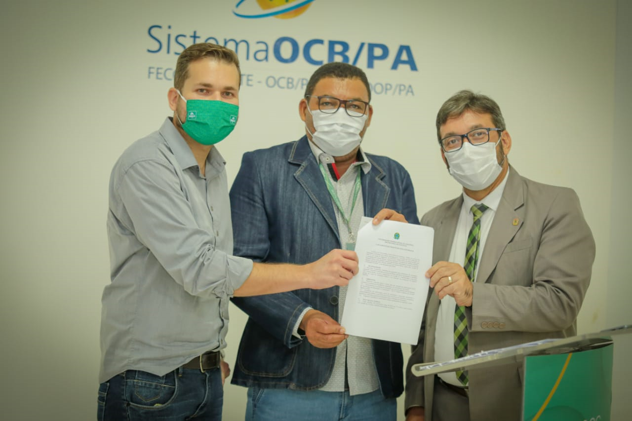 Lançamento de Bolsas de Extensão e LabCoop Assinatura de Projeto