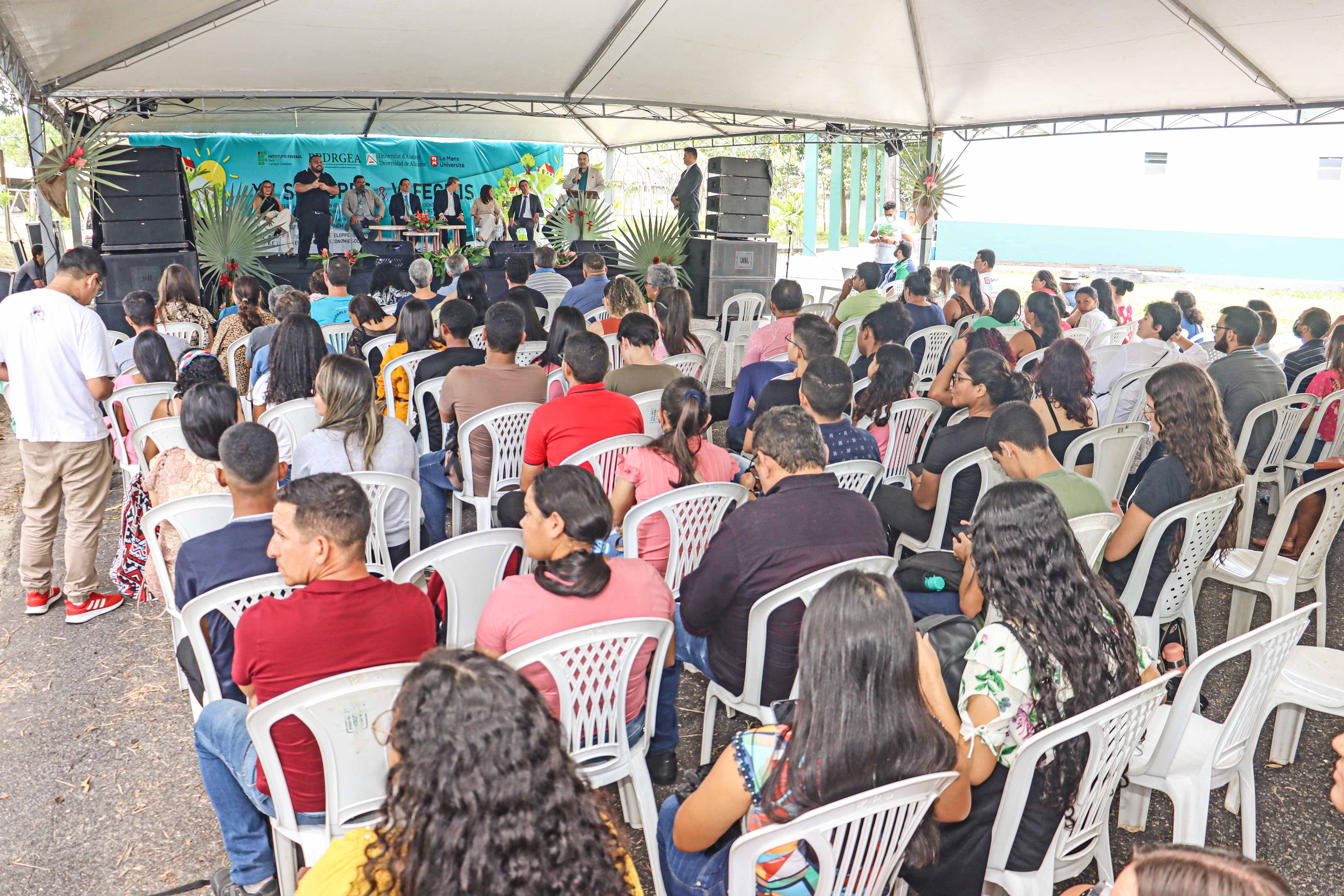 XV SICOOPES discute sobre o cooperativismo
