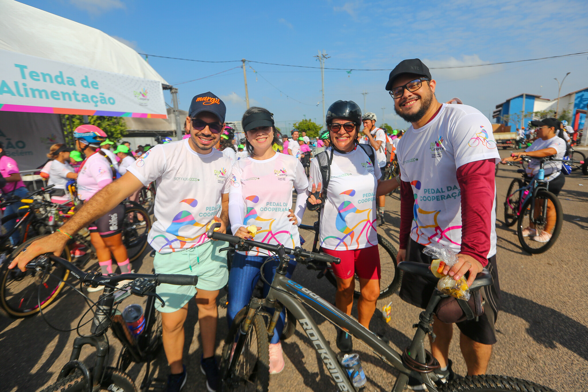 Pedal da Cooperação movimenta as ruas de Belém 