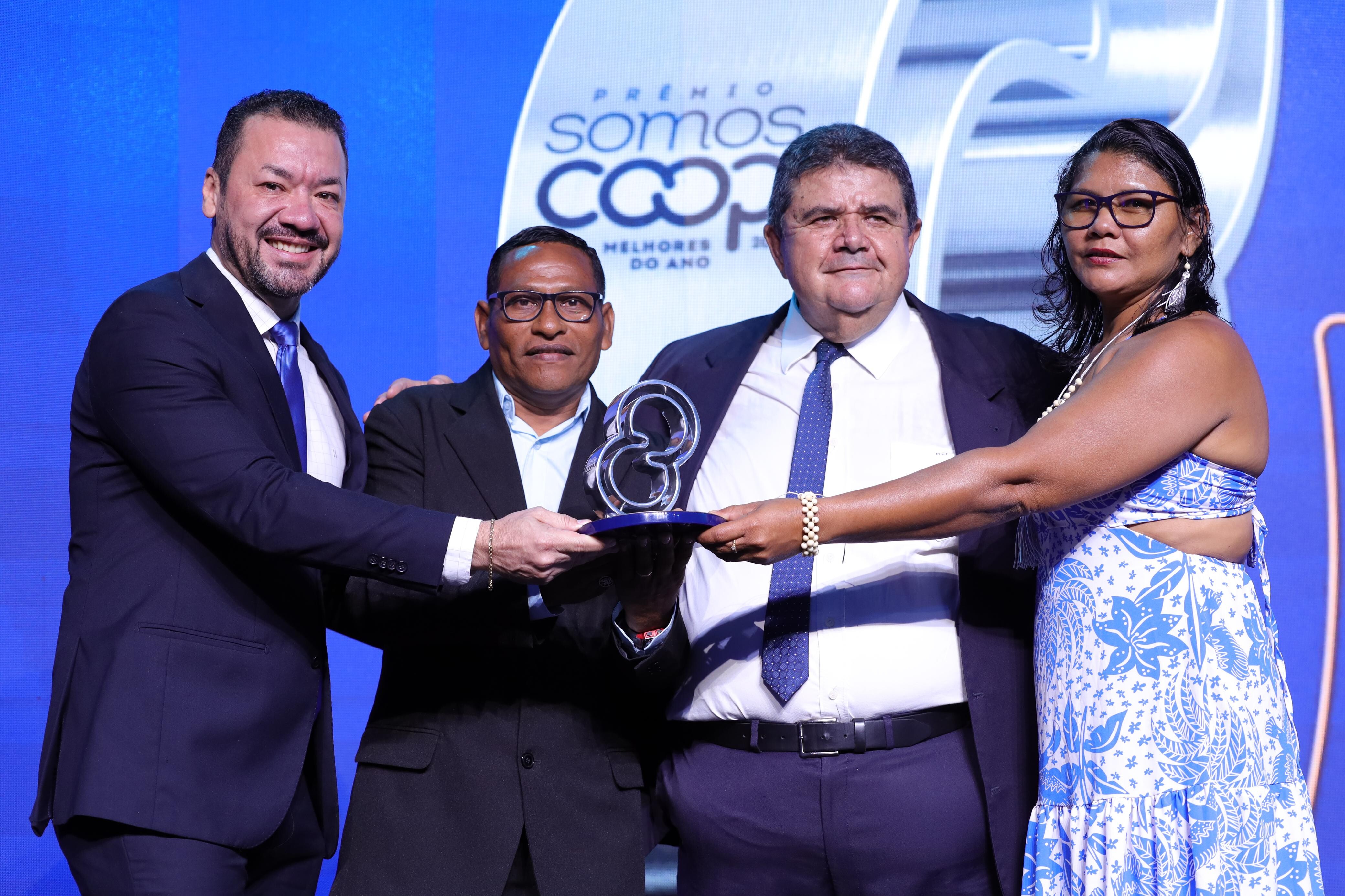 Prêmio SomosCoop Melhores do Ano 2024: O Pará é ouro e prata com as cooperativas SICOOB COOESA e COOPIAÇÁ 