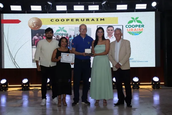 Cooperativa COOPERURAIM recebe Medalha de Honra ao Mérito Célio Miranda em Paragominas